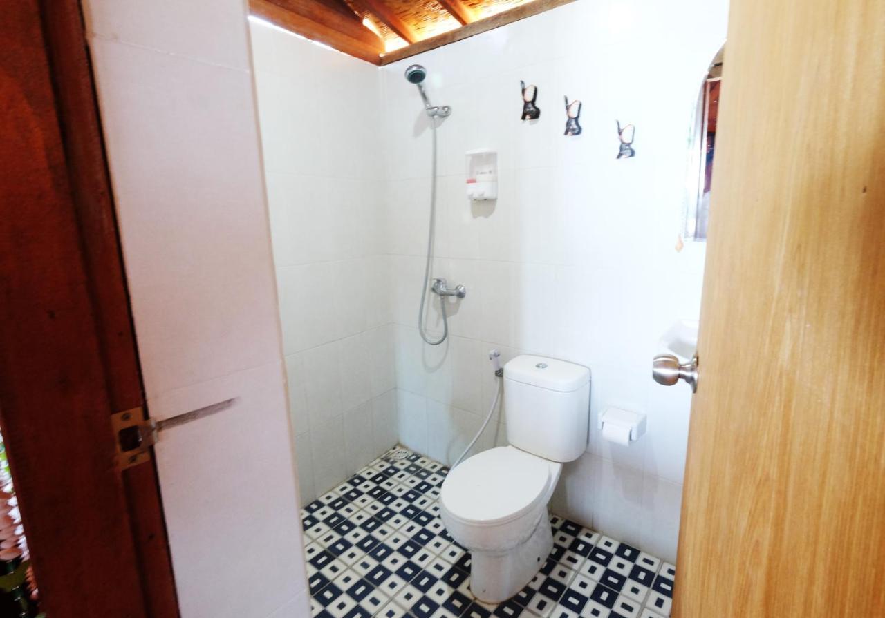 Adara Beach Huts Batununggul Экстерьер фото