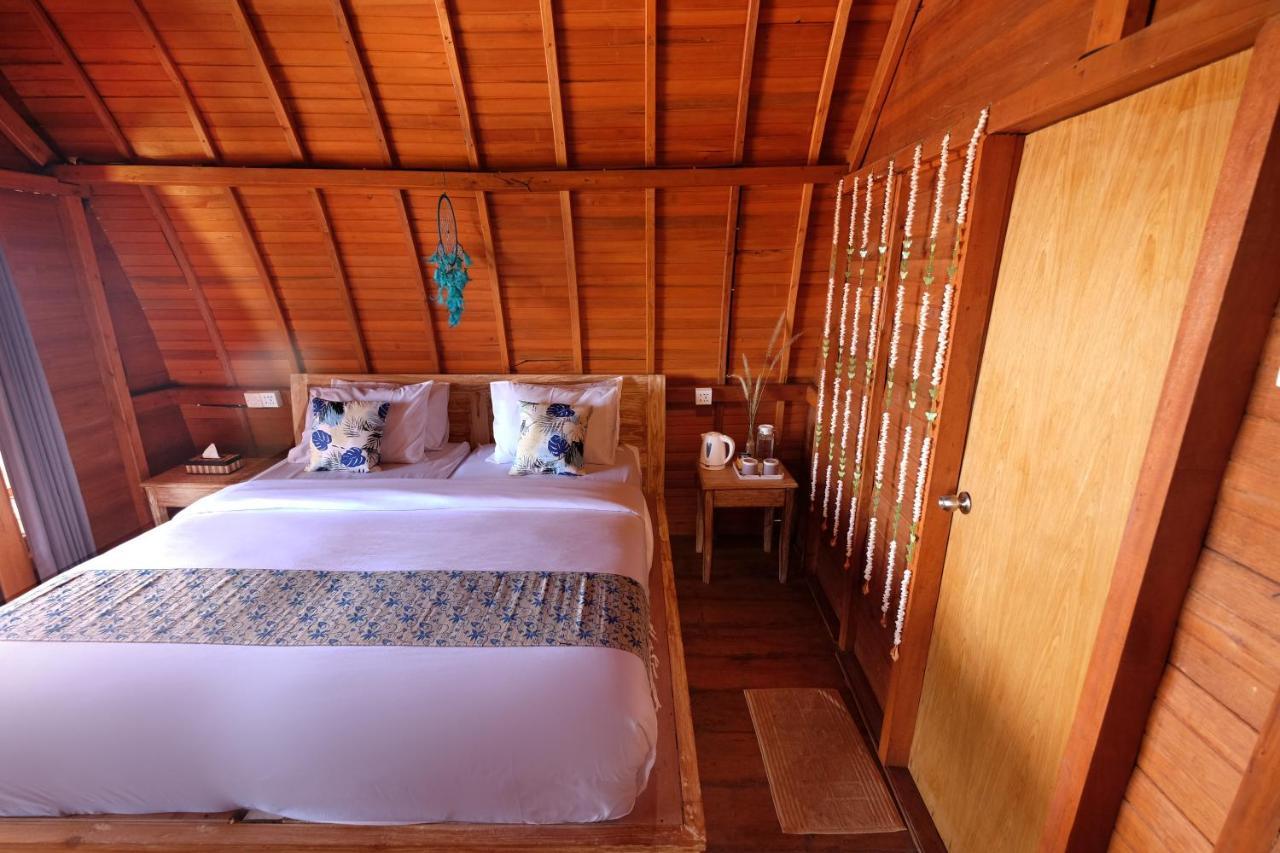 Adara Beach Huts Batununggul Экстерьер фото