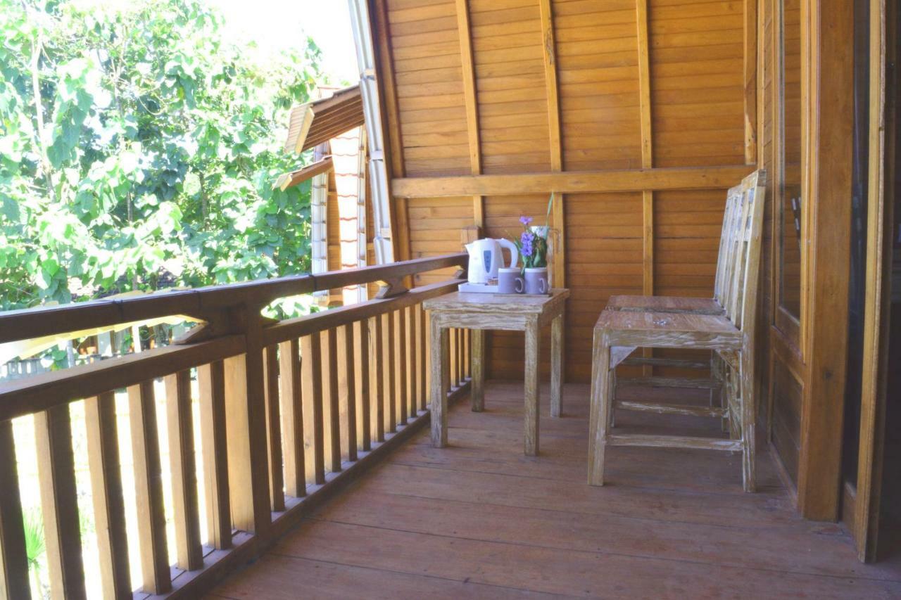 Adara Beach Huts Batununggul Экстерьер фото