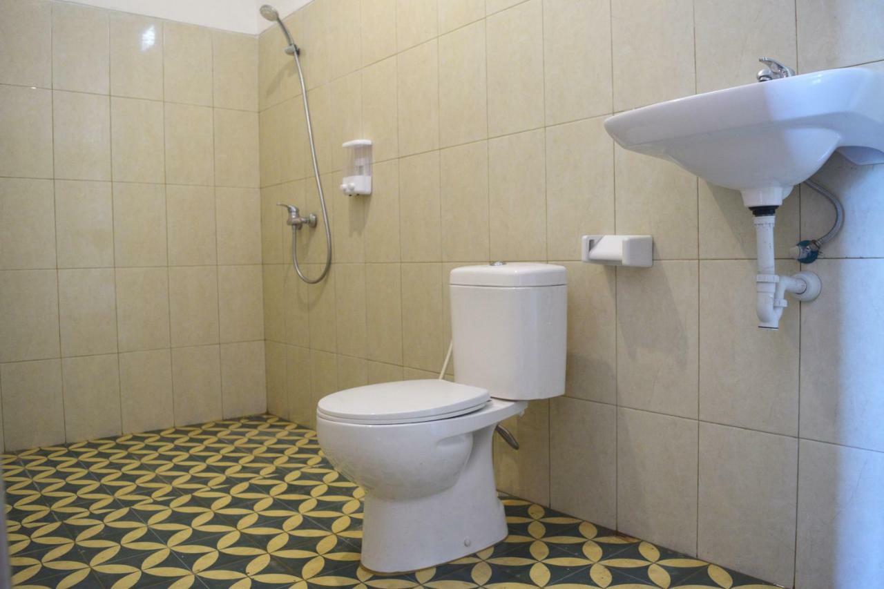 Adara Beach Huts Batununggul Экстерьер фото